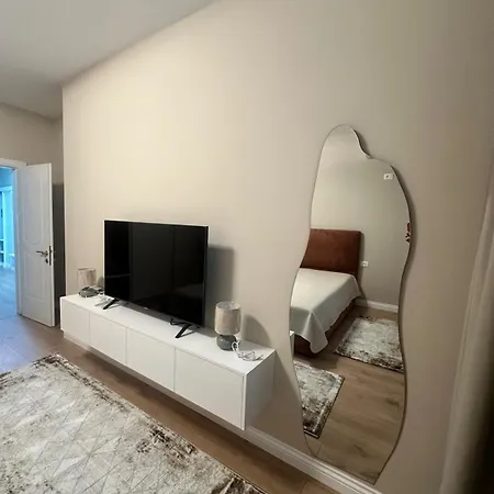 Skanderbeg Square Apartment *